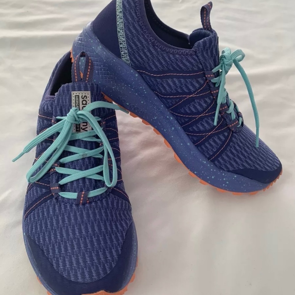 Women sneakers Size 7 - Saucony Guide 10 Light Blue - S10350